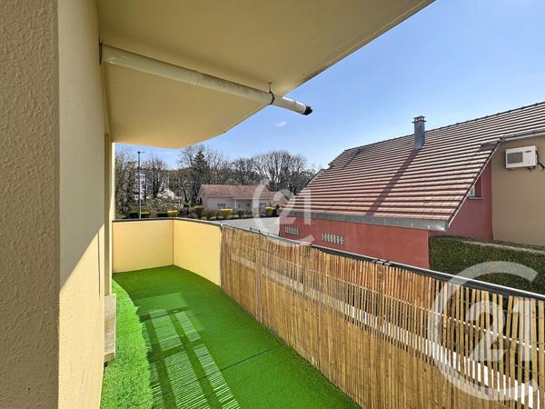 Appartement T4 à vendre  4 pièces - 74 m2 VALDOIE - 90