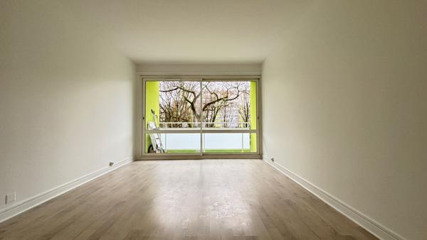 À louer ? 2 pièces vide avec balcon, parking et cave ? Ris-Orangis