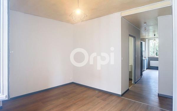 Appartement à louer    1 pièce •  Brive-la-Gaillarde