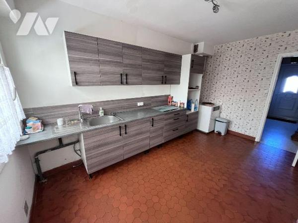 Exclusivité - Maison familiale 103 m² avec jardin, garage et 3 chambres en centre-ville d'Annoe...