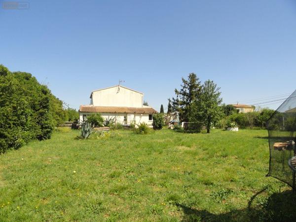 Maison individuelle à vendre à Saint-Gilles dans le Gard (30800), ref : 11411/453