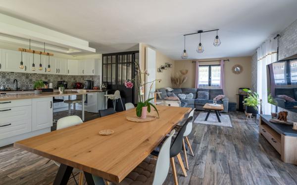 Maison à vendre    4 pièces • 124,68 m2 Biscarrosse