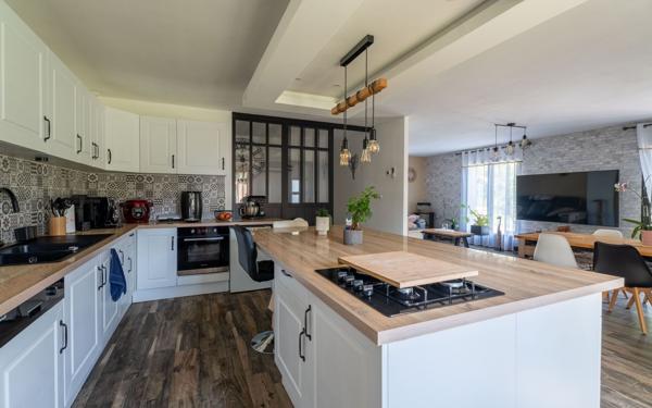 Maison à vendre    4 pièces • 124,68 m2 Biscarrosse