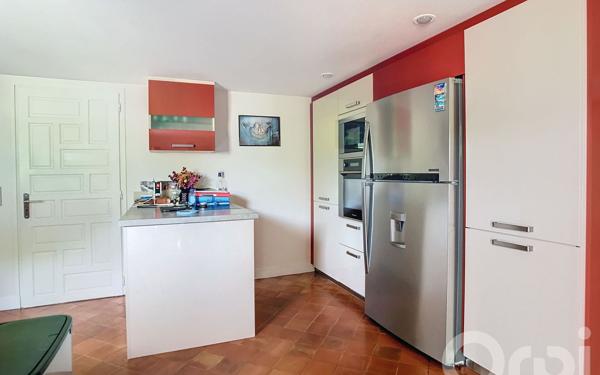 Maison à vendre    7 pièces • 300 m2 Mussidan