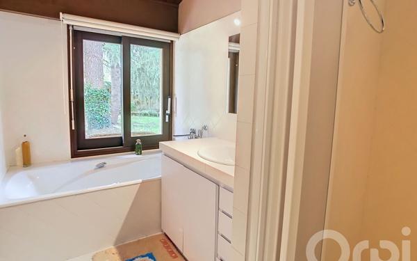 Maison à vendre    7 pièces • 300 m2 Mussidan