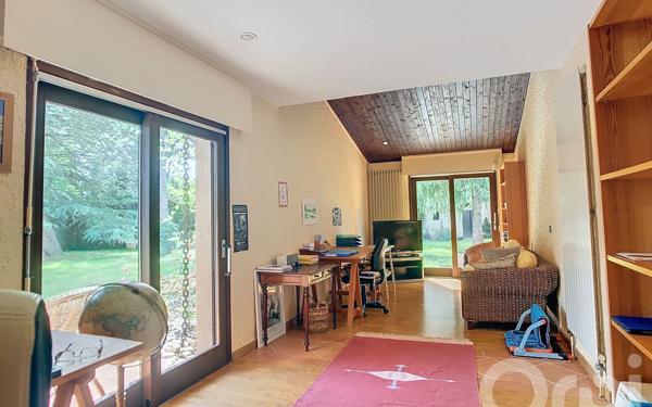 Maison à vendre    7 pièces • 300 m2 Mussidan