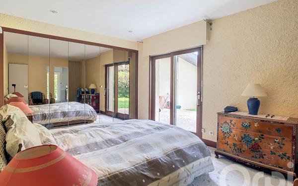 Maison à vendre    7 pièces • 300 m2 Mussidan