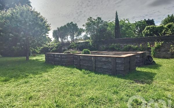 Maison à vendre    7 pièces • 300 m2 Mussidan