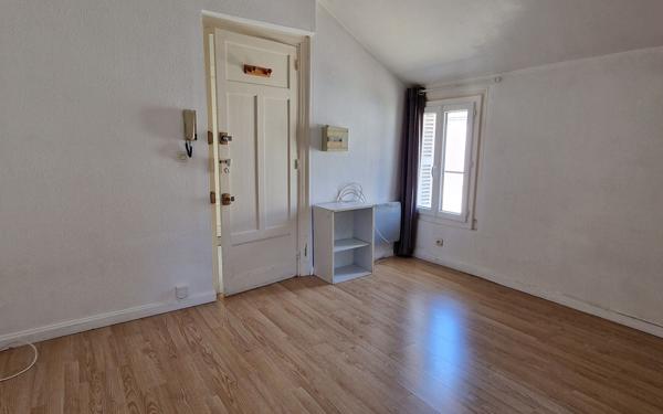 Appartement à vendre    1 pièce • 18,81 m2 Tours