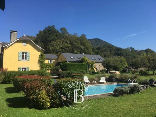Oloron-Sainte-Marie, Maison 8 Chambres  à vendre