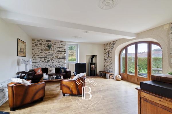 Oloron-Sainte-Marie, Maison 8 Chambres  à vendre