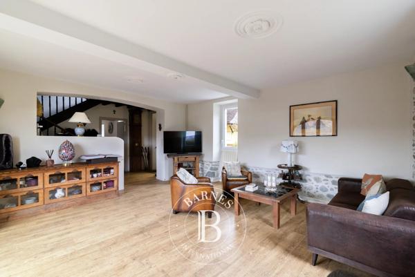 Oloron-Sainte-Marie, Maison 8 Chambres  à vendre