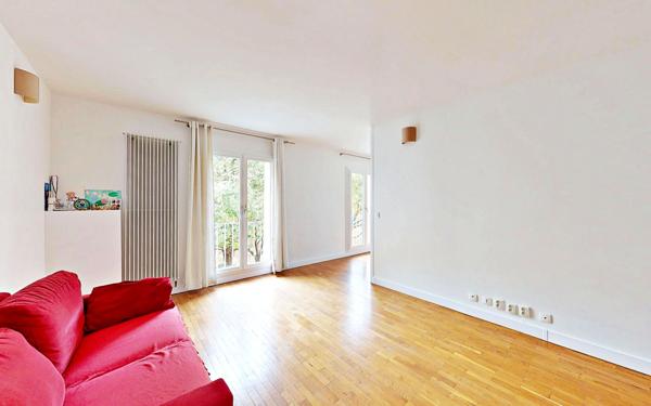 Appartement à vendre    4 pièces • 76,10 m2 Montrouge