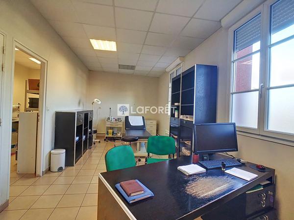 Location bureau Chauny - 2 pièce(s) - 64 m² - 800 €/mois