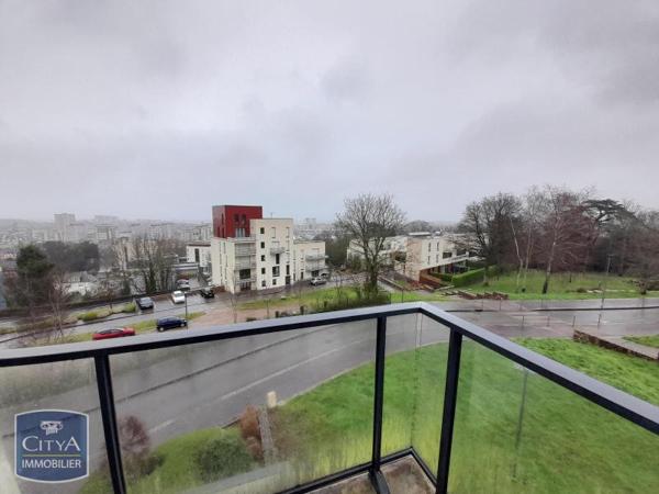 Appartement à louer 4 pièces 113.78m²