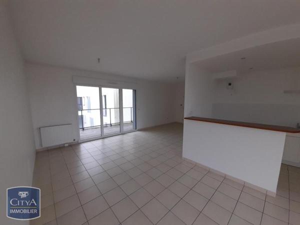 Appartement à louer 4 pièces 113.78m²