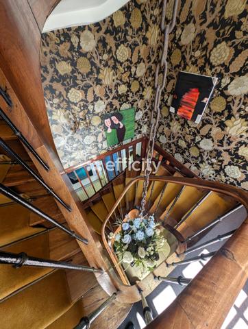 Maison 5 pièces - 186 m² Exclusivité efficity