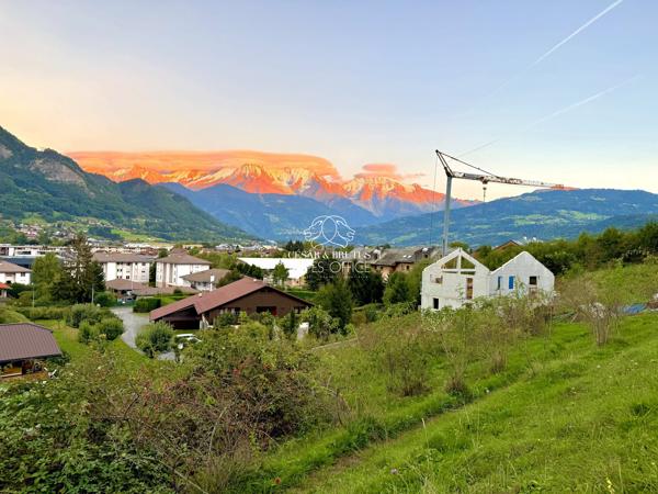 SALLANCHES, Terrains à bâtir viabilisé de 988 M² env, proche du centre.