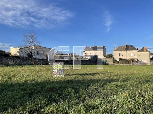 Thouars Terrain Constructible Ajouter à ma sélection Référence : 6305