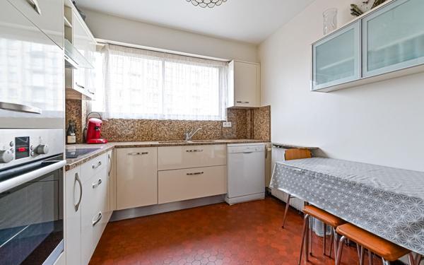 Appartement à vendre    2 pièces • 60,60 m2 Paris 12