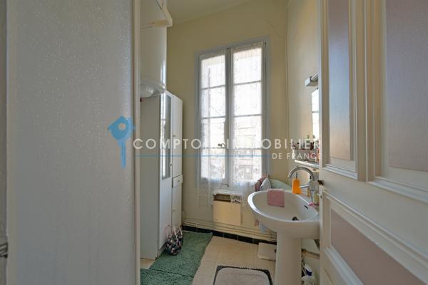 Maison de village
                                                                                                                                                                                                                                                                                                                        6 pièce(s)                                                                                                                                                                                                          4 chambre(s)                                                                                                                                                                                                          140  m²