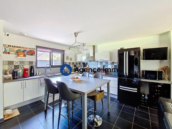 À vendre - Maison plain-pied, 4 pièces située à Château-la-Vallière (37330)