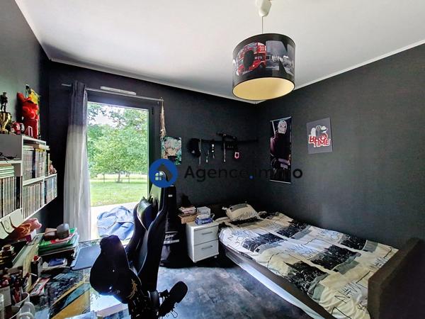 À vendre - Maison plain-pied, 4 pièces située à Château-la-Vallière (37330)