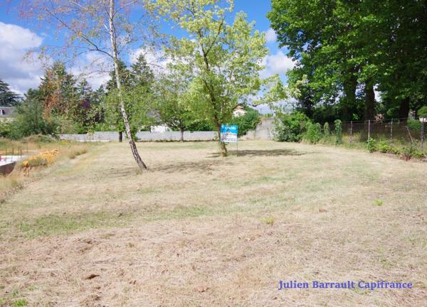 SAINT JULIEN L’ARS Terrain de 1028 m² libre de constructeur à viabiliser