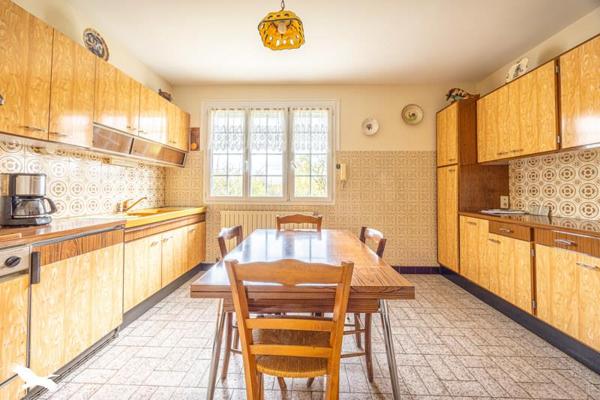 Maison à vendre |  Saint-Maixent-l'École |  7 pièces | 128 m²