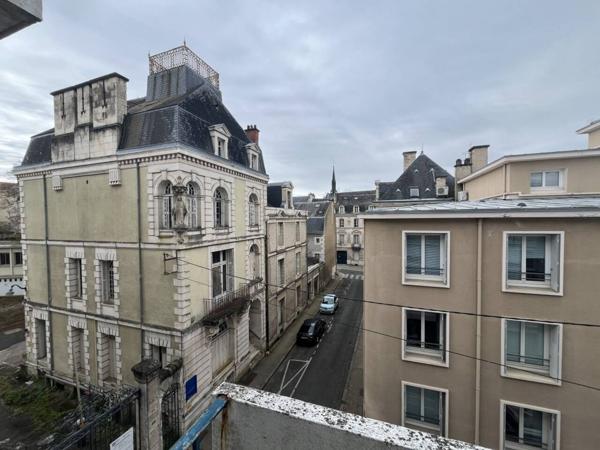 Appartement à louer 3 pièces de 73 m²