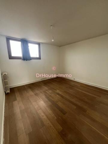 Appartement à louer 3 pièces de 73 m²