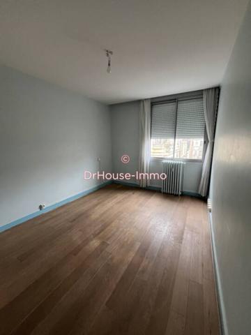 Appartement à louer 3 pièces de 73 m²