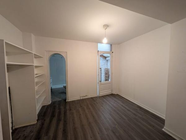 Maison mitoyenne 2 côtés Lille Secteur Lille 122 m²