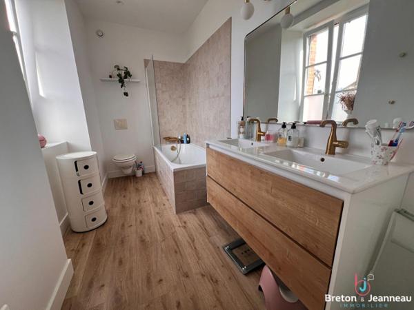 Maison Ville LAVAL AVESNIERES