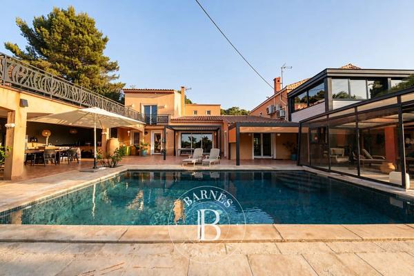 Les Pennes-Mirabeau, Villa 7 Chambres -  334 m² à vendre