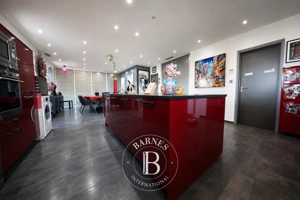 Les Pennes-Mirabeau, Villa 7 Chambres -  334 m² à vendre
