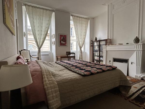 Maison - 10 pièces - 270 m²