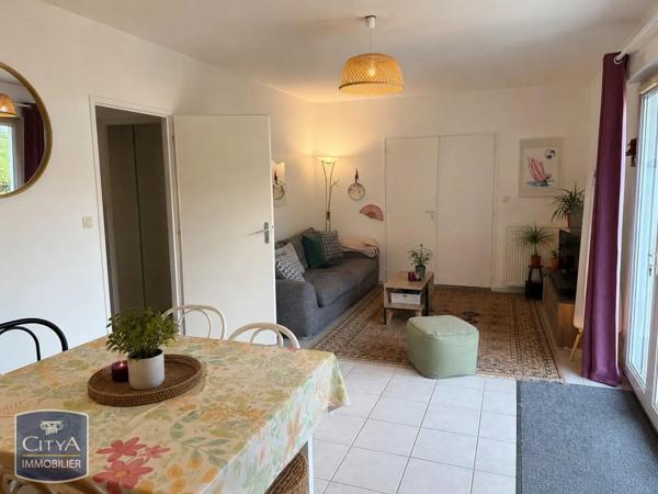 Maison à louer 4 pièces 94.11m² Saint-Vivien (17220)