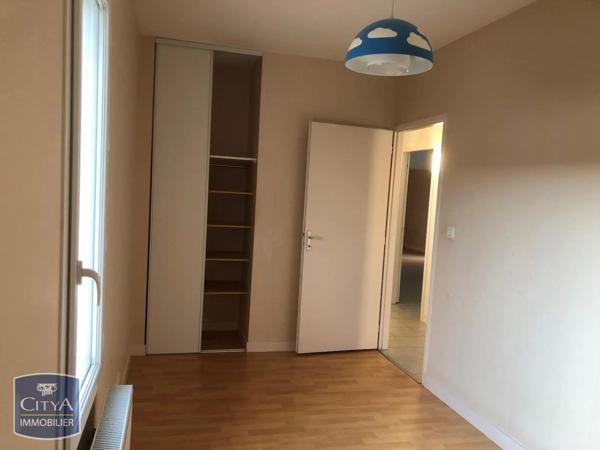 Maison à louer 4 pièces 94.11m² Saint-Vivien (17220)