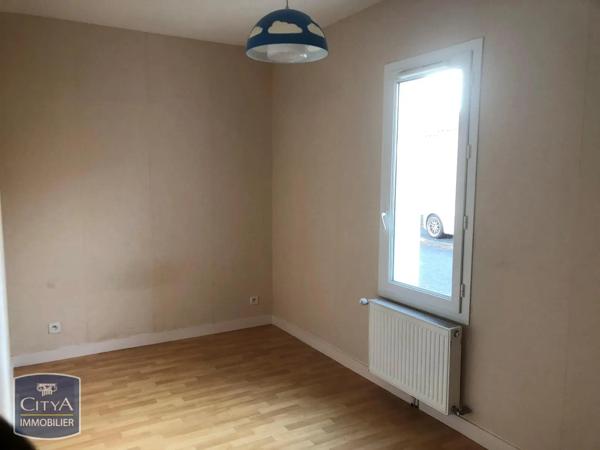 Maison à louer 4 pièces 94.11m² Saint-Vivien (17220)