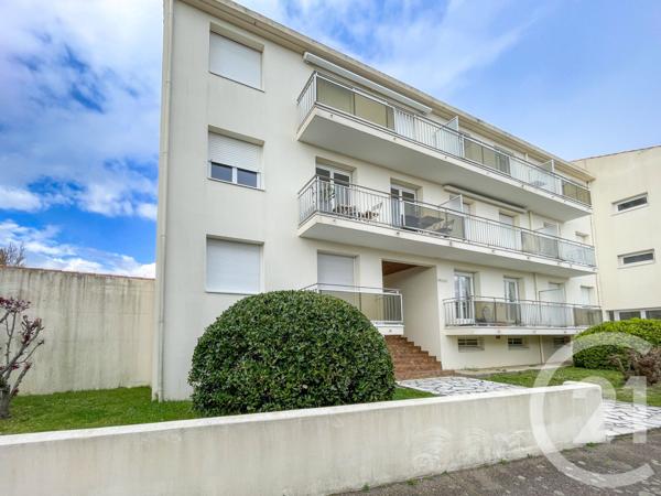 Appartement T3 à vendre  3 pièces - 65,16 m2 LES SABLES D OLONNE - 85