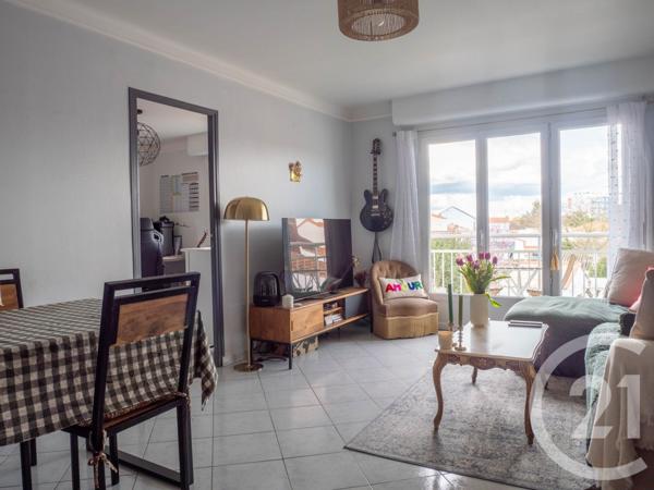 Appartement T3 à vendre  3 pièces - 65,16 m2 LES SABLES D OLONNE - 85