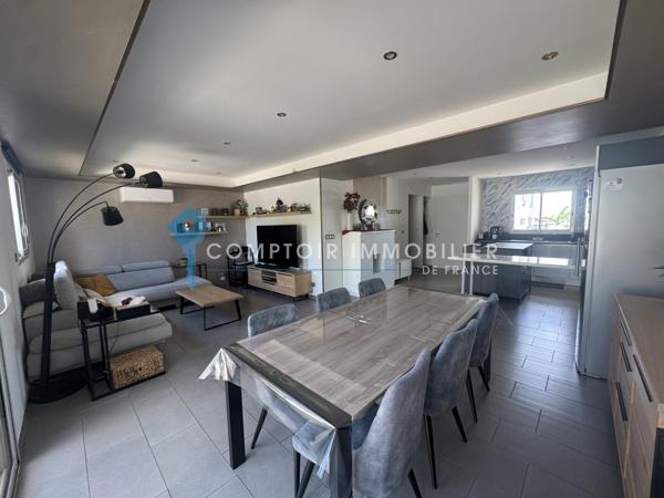 Villa
                                                                                                                                                                                                                                                                                                                        4 pièce(s)                                                                                                                                                                                                          3 chambre(s)                                                                                                                                                                                                          116  m²