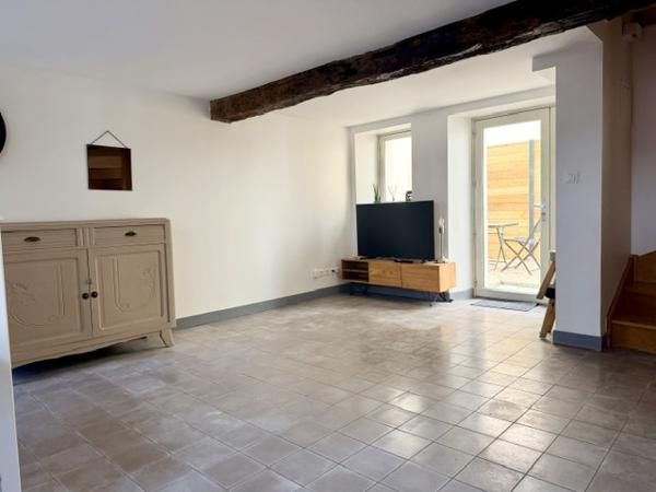 QUARTIER ST-NICOLAS – MAISON EN TRIPLEX