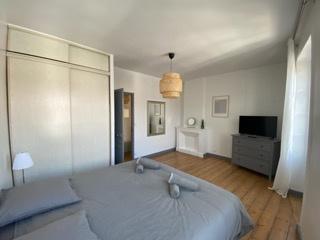 QUARTIER ST-NICOLAS – MAISON EN TRIPLEX