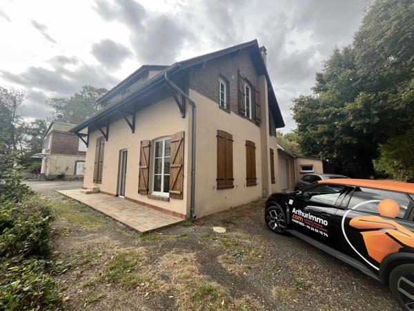 Location                                                      Maison
                        
                     5 pièces                      118 m2                     à Chartres