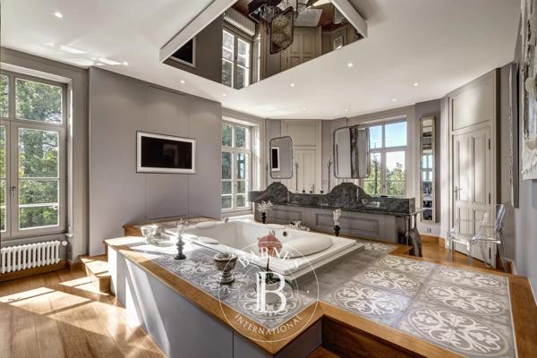 Arbois, Château 5 Chambres -  746 m² à vendre