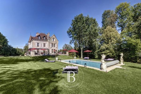 Arbois, Château 5 Chambres -  746 m² à vendre