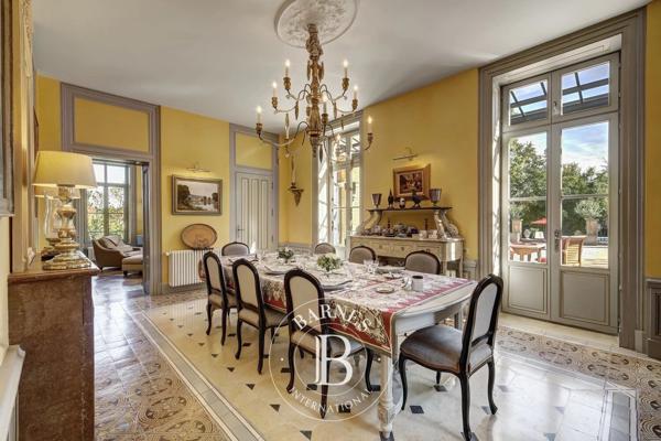 Arbois, Château 5 Chambres -  746 m² à vendre
