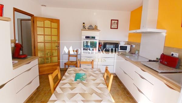 BELLE MAISON DE PLAIN-PIED - QUARTIER RECHERCHÉ EN CENTRE-VILLE -